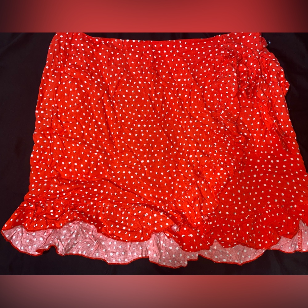 Rue 21 Women’s Large Red Fake Wrap Skirt